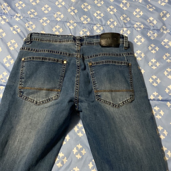 Steve’s Jeans - Picture 6 of 7